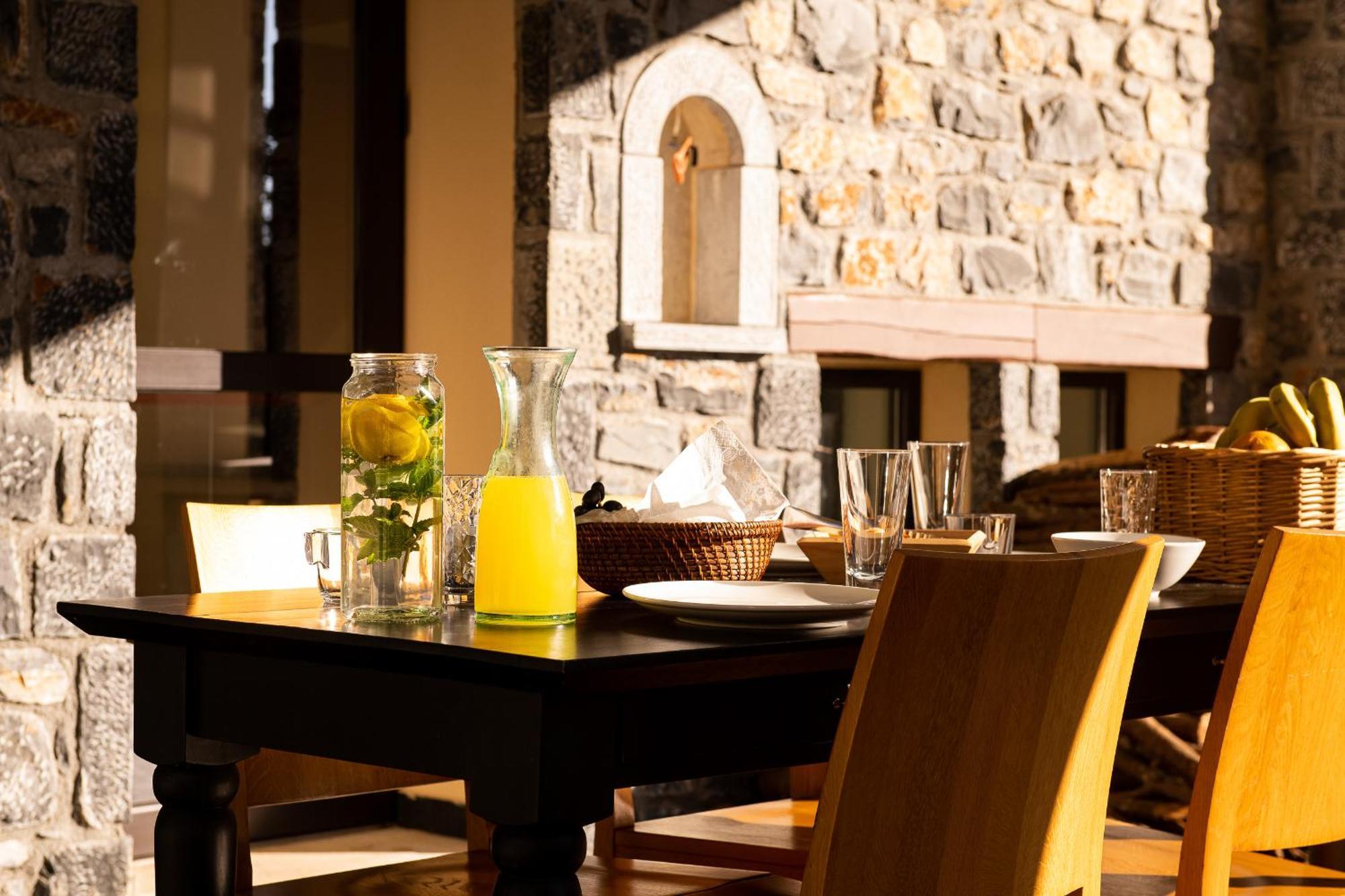 Natura Hotel Витина Экстерьер фото